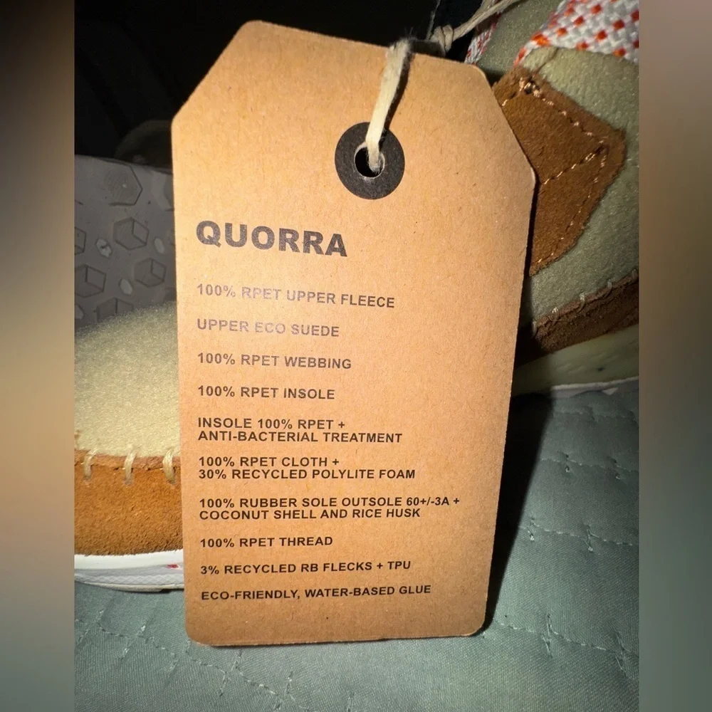 Holo Quorra Boots. Sand color with Orange Accents. Size 6.5 women’s NWT